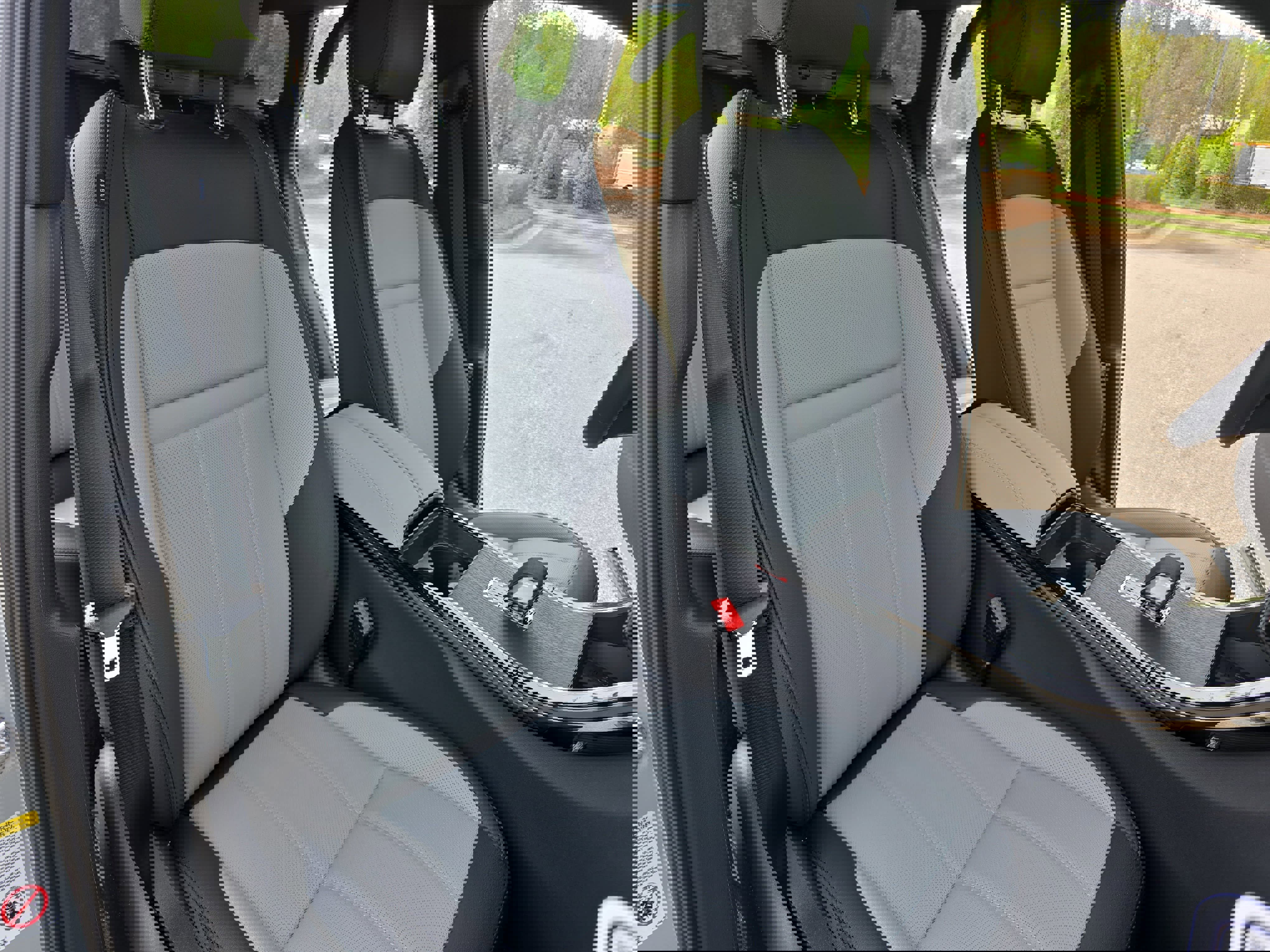 New 2026 Land Rover Range Rover Evoque Dynamic SE image 10