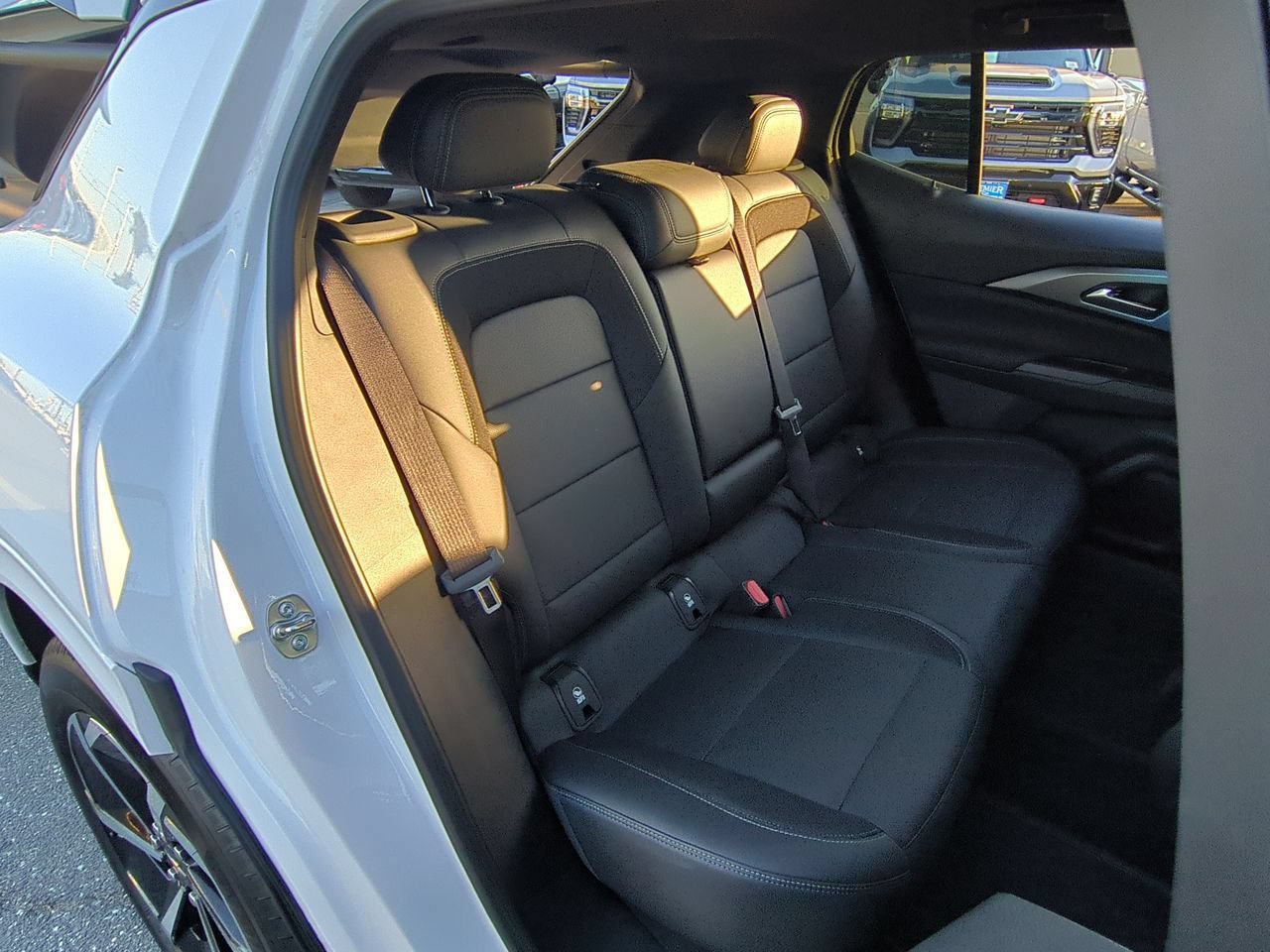 Used 2024 Chevrolet Equinox EV LT w/ LPO, All-Weather Mat Package AWD/4WD image 25