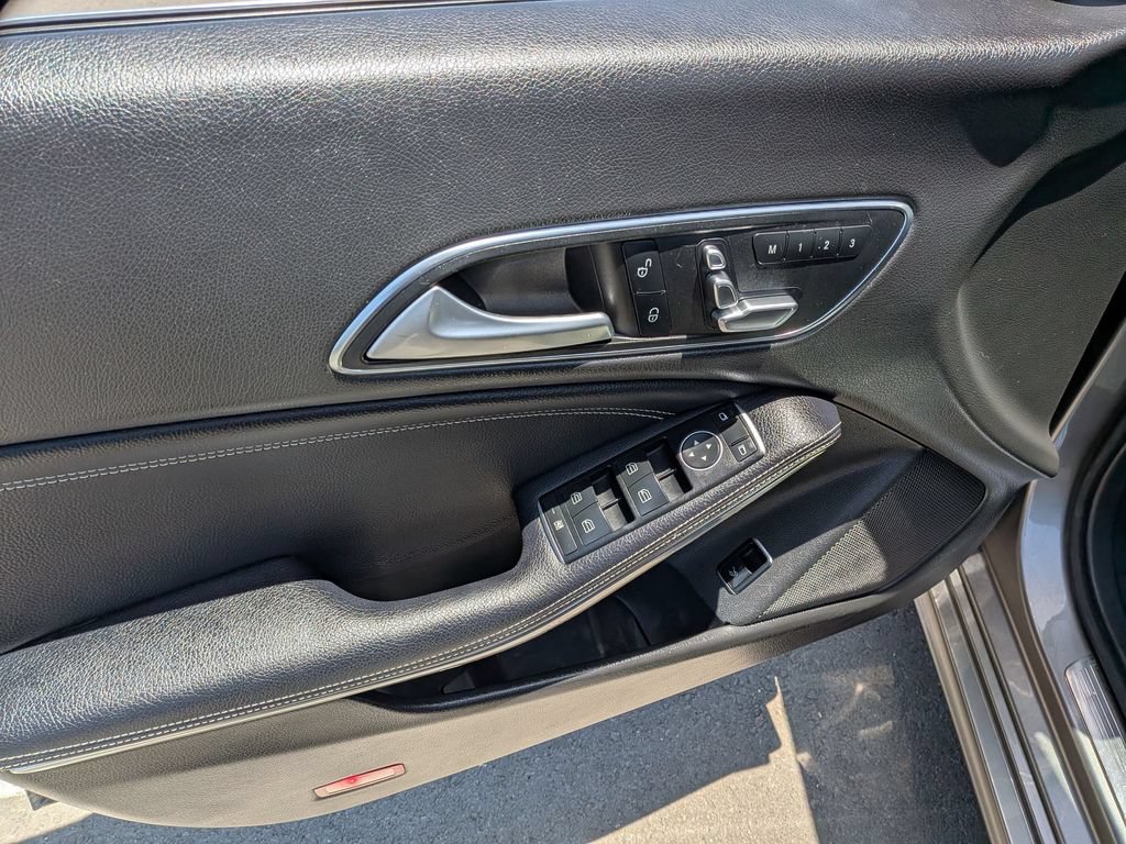 Used 2018 Mercedes-Benz CLA 250 image 14