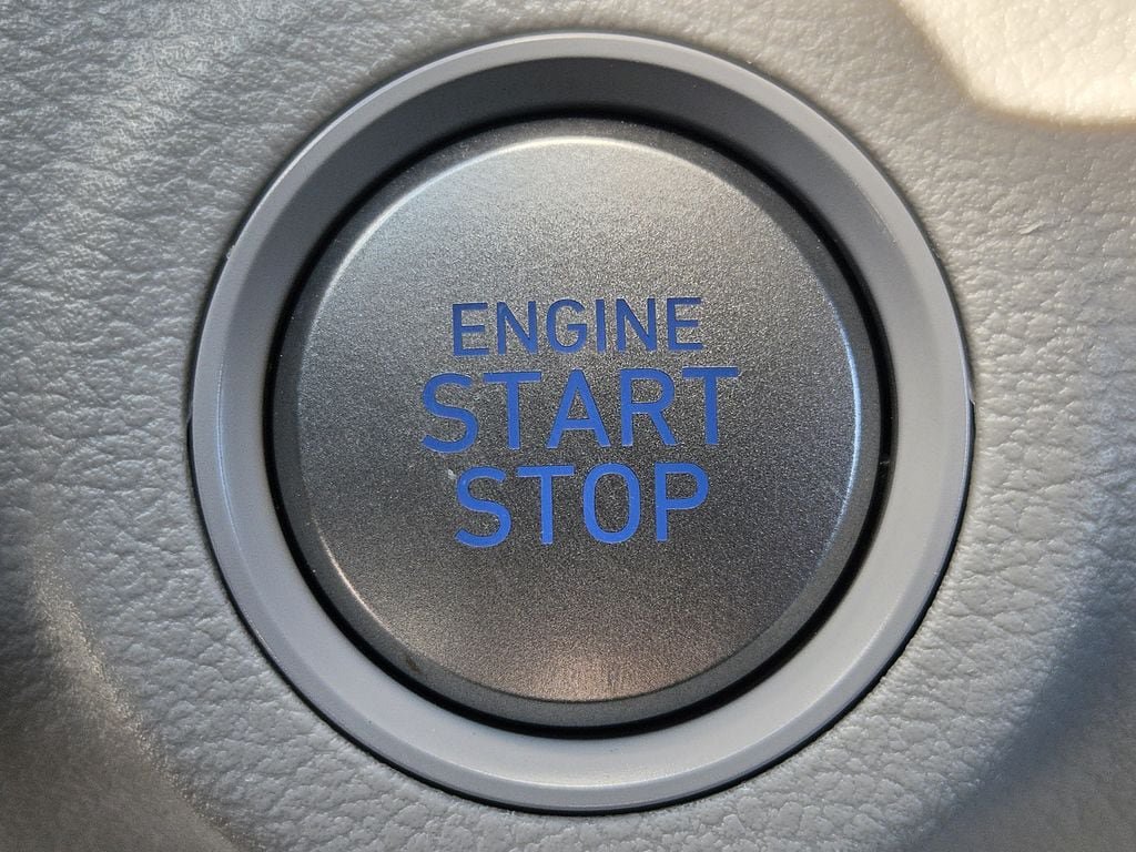 Used 2026 Hyundai Venue SEL FWD image 21