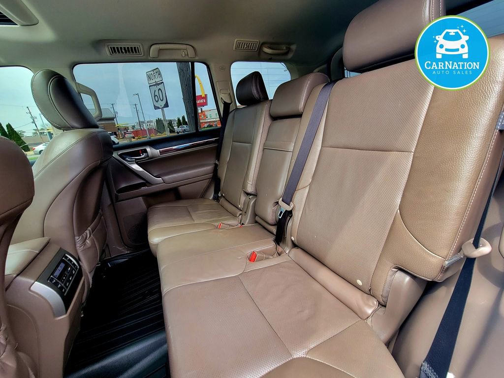 Used 2018 Lexus GX 460 Premium w/ Premium Package image 9
