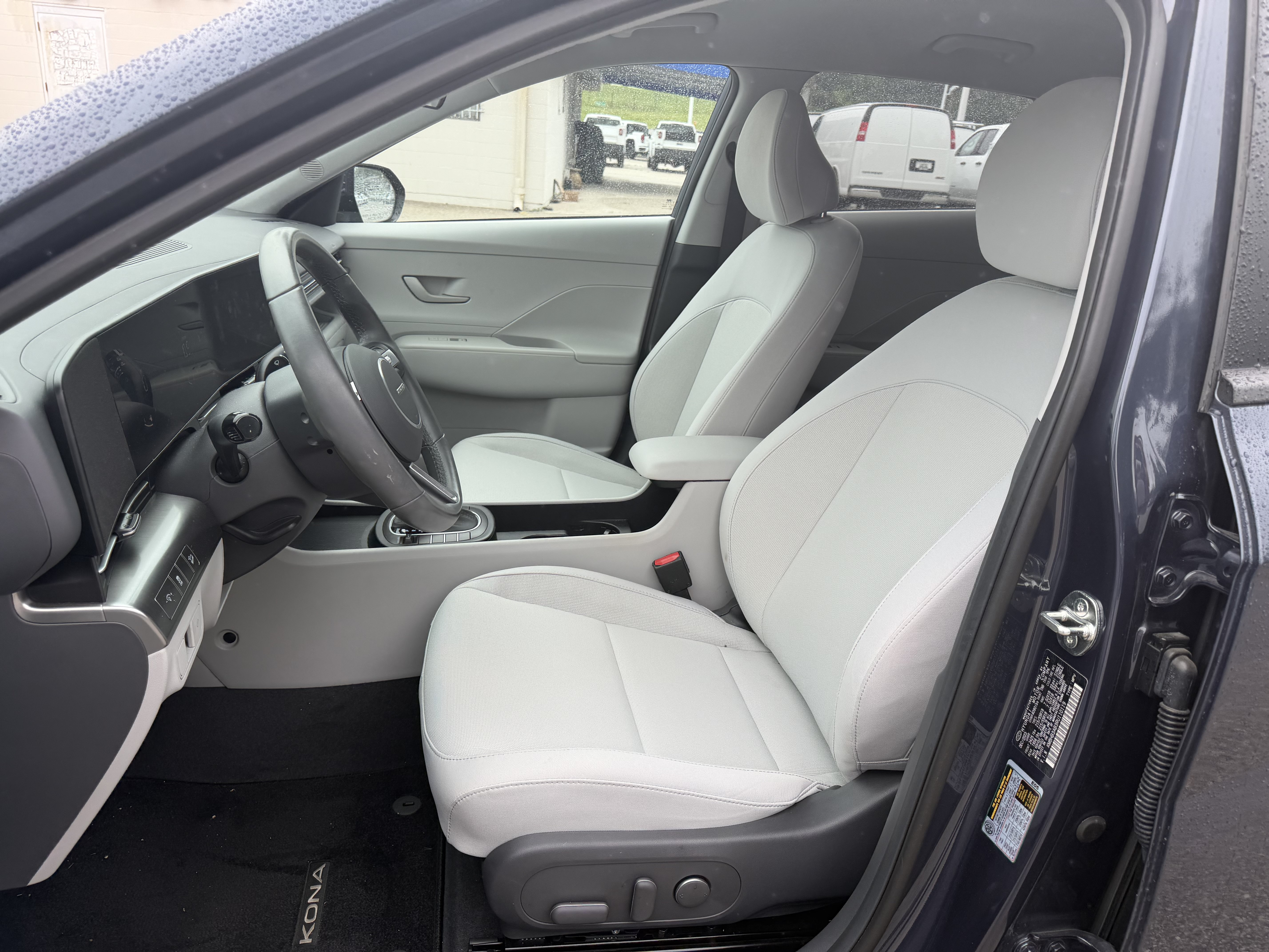 Used 2024 Hyundai Kona SEL FWD image 13