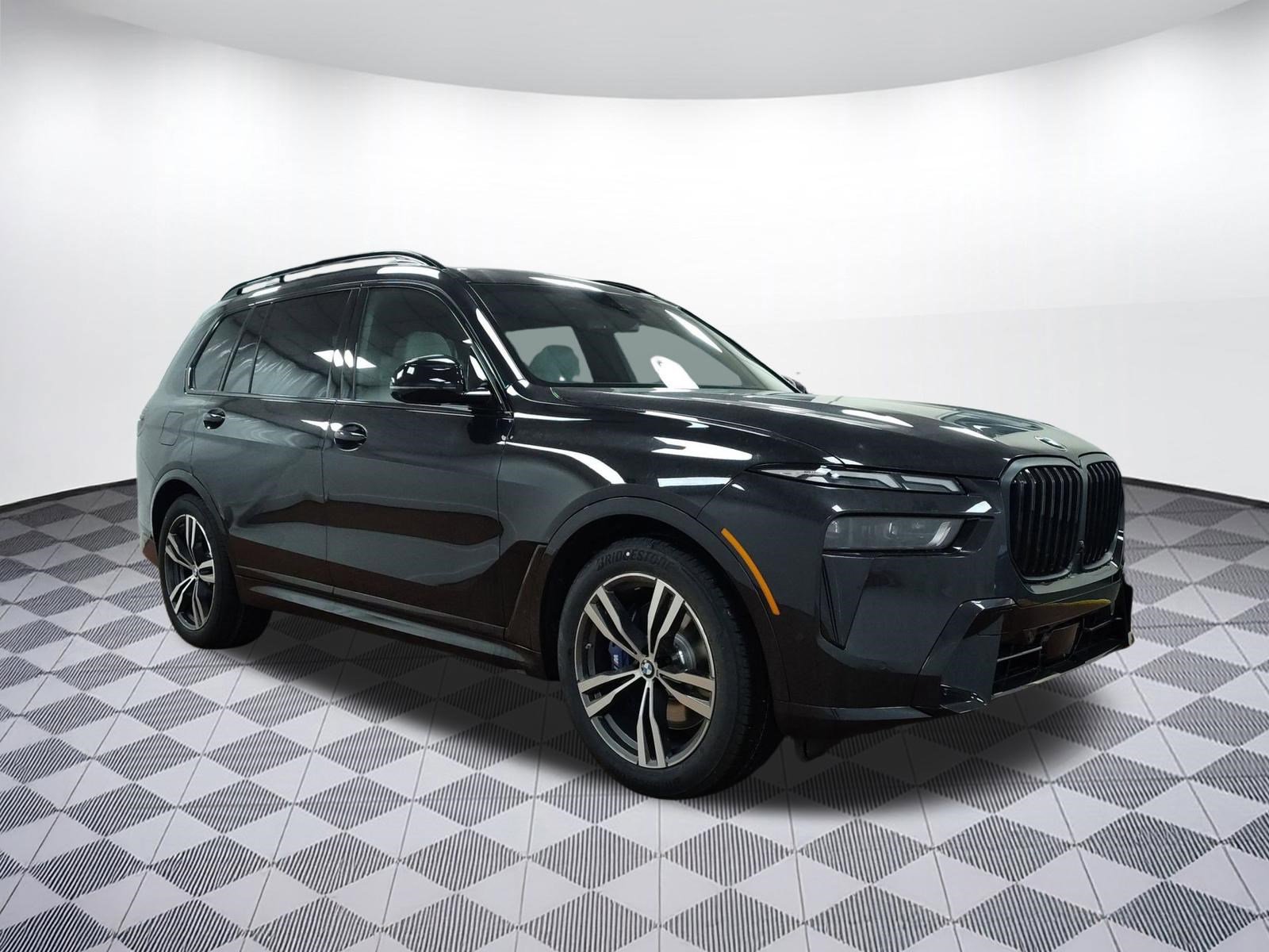 Used 2026 BMW X7 xDrive40i w/ M Sport Package AWD/4WD image 6