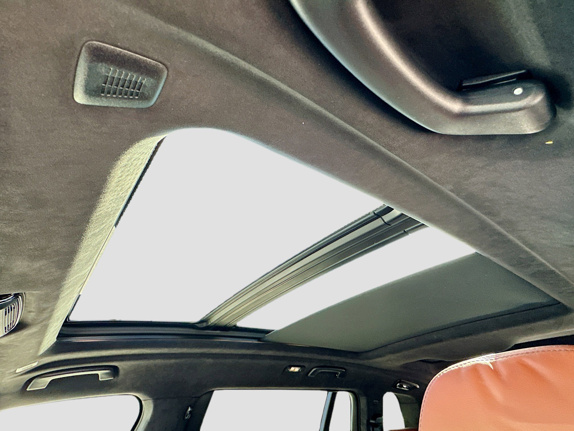 New 2026 BMW X7 M60i w/ Executive Package image 15