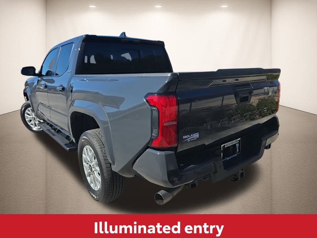 Used 2024 Toyota Tacoma SR5 w/ SR5 Upgrade Package image 11