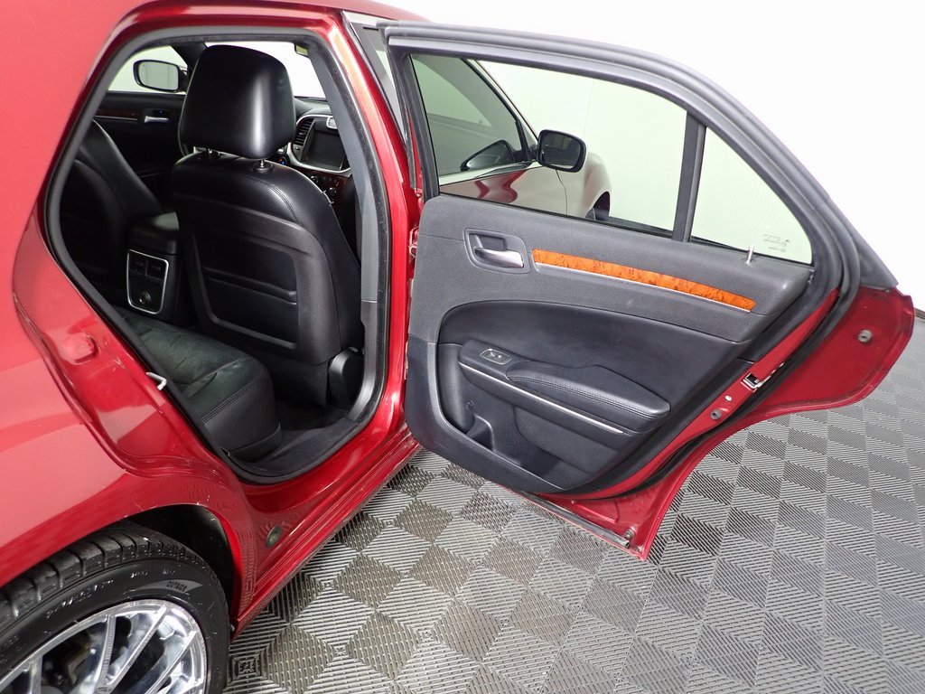 Used 2012 Chrysler 300 Limited image 23