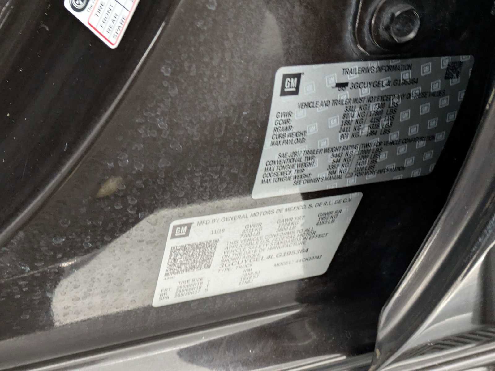 Used 2020 Chevrolet Silverado 1500 LTZ w/ LTZ Plus Package AWD/4WD image 35