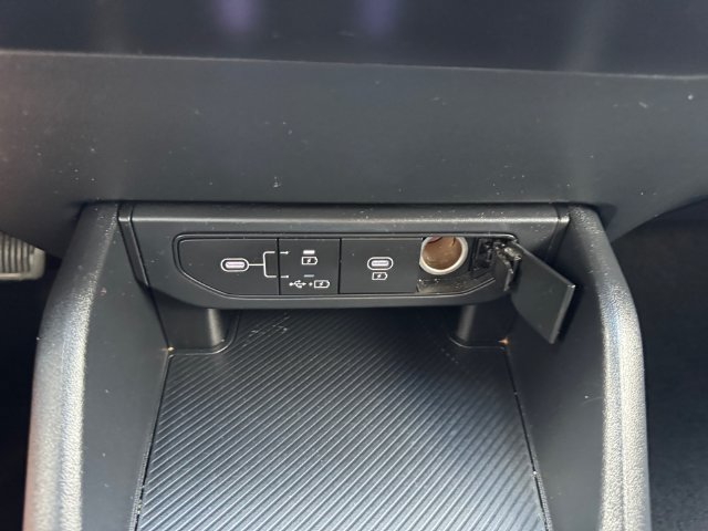 Used 2025 Kia K4 FWD image 19
