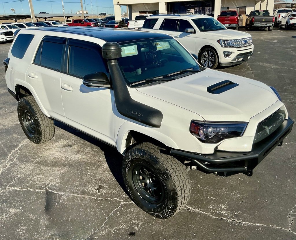 Used 2018 Toyota 4Runner TRD Off-Road Premium image 4