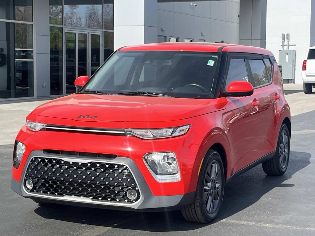 Used 2022 Kia Soul EX image 3