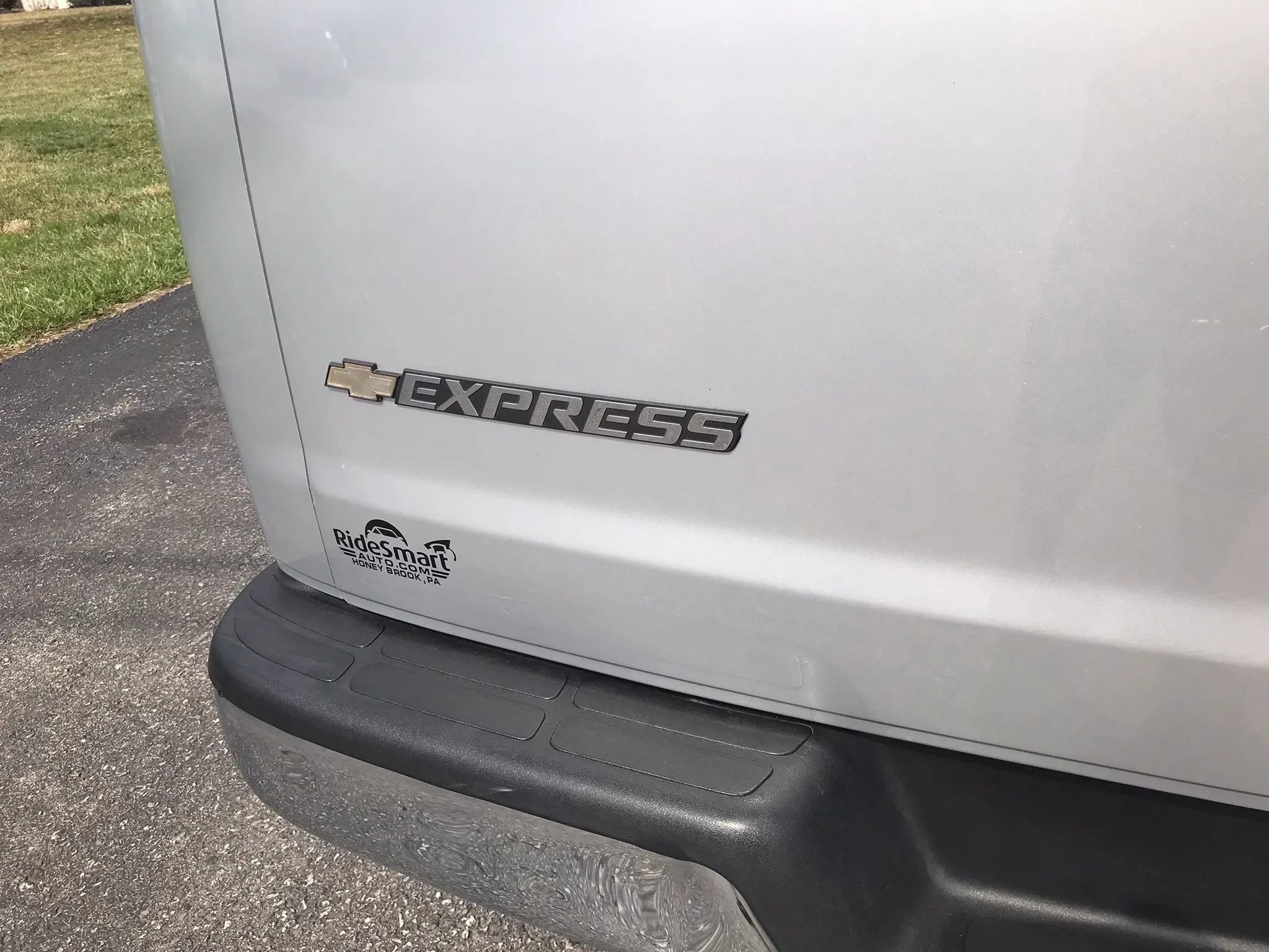 Used 2017 Chevrolet Express 3500 LT w/ LT Preferred Equipment Group image 29