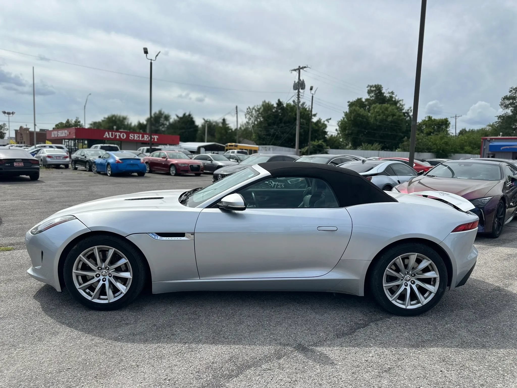 Used 2014 Jaguar F-TYPE Convertible RWD image 17
