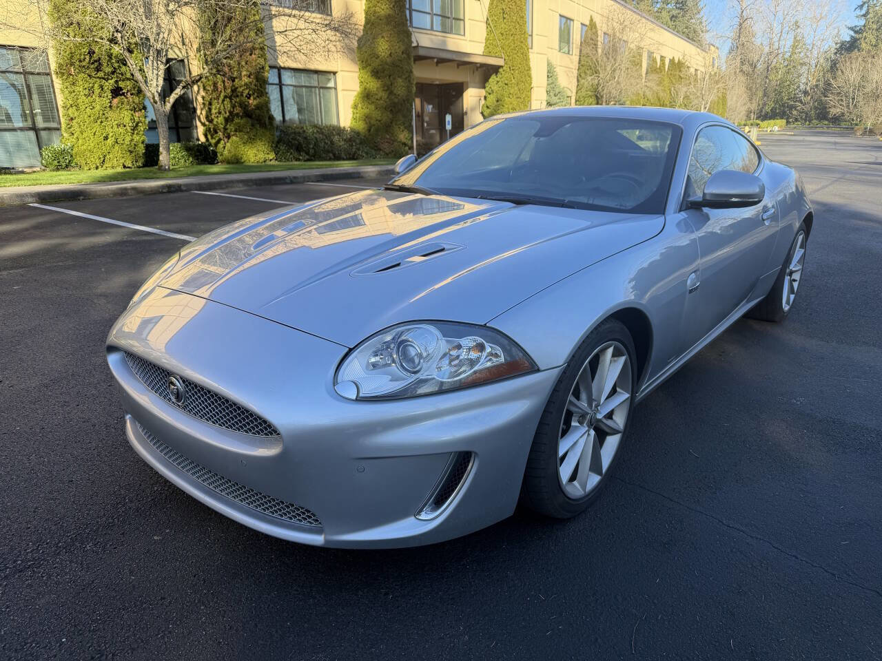 Used 2011 Jaguar XKR R image 1
