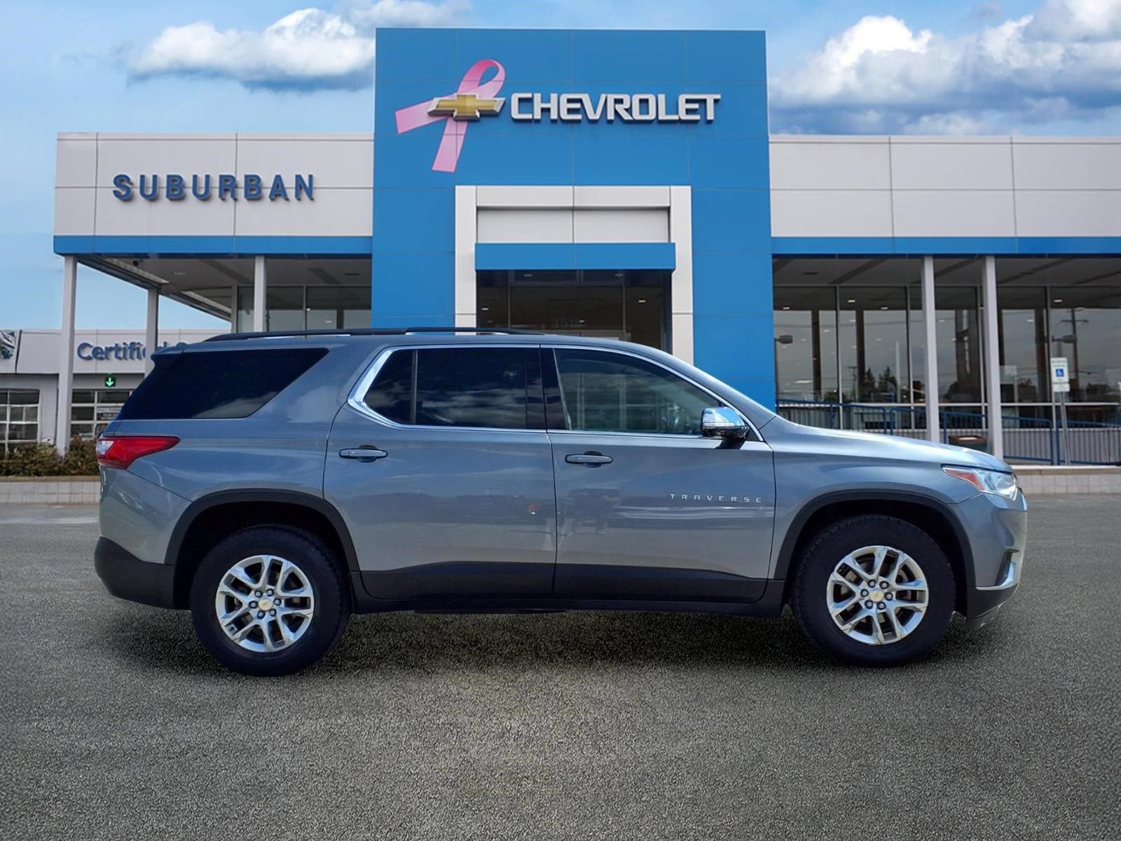 Used 2019 Chevrolet Traverse LT FWD image 4