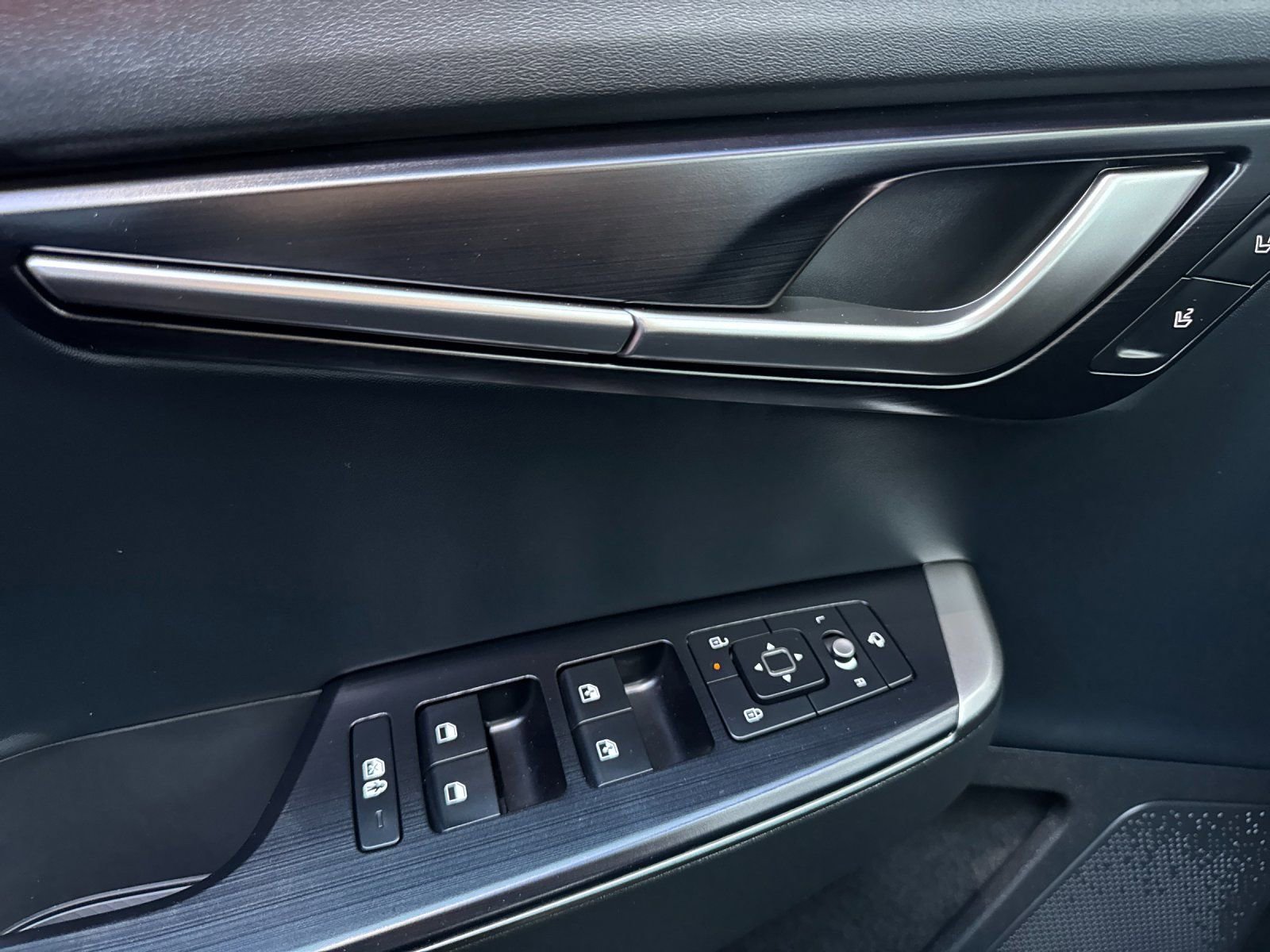 New 2025 Kia EV6 Wind AWD/4WD image 10