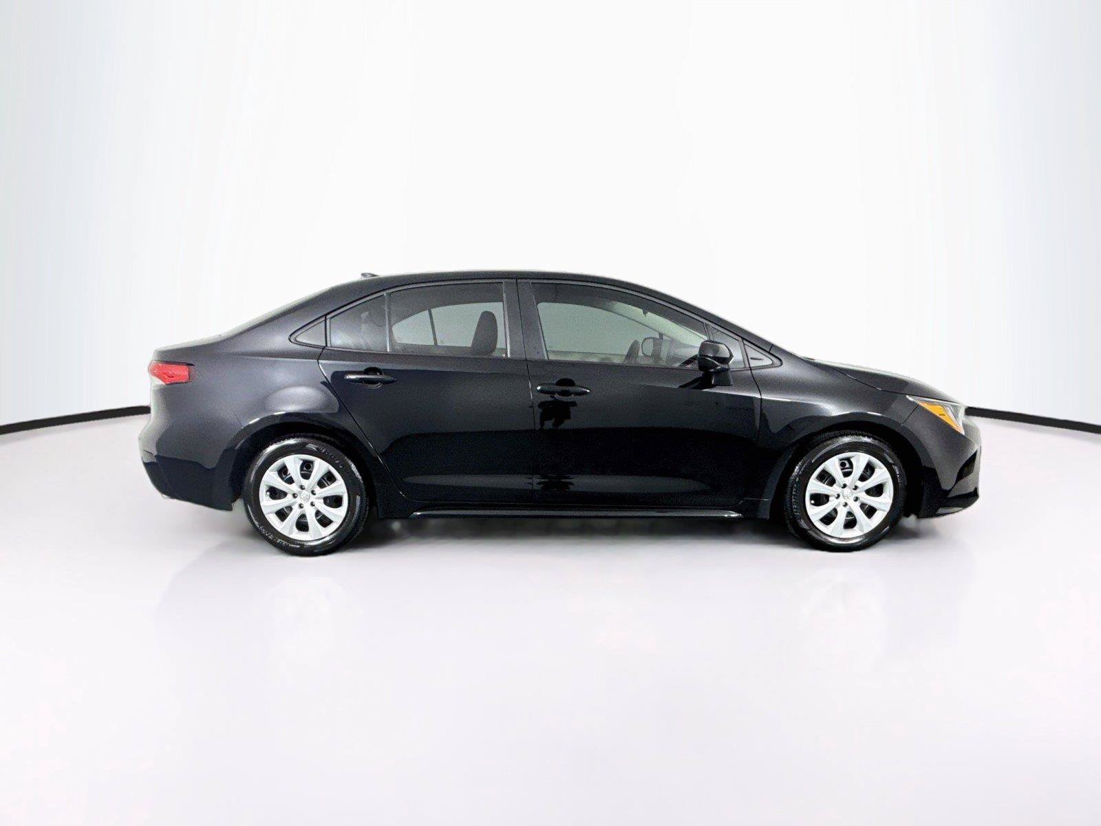 Certified 2025 Toyota Corolla LE w/ Convenience Package FWD image 10