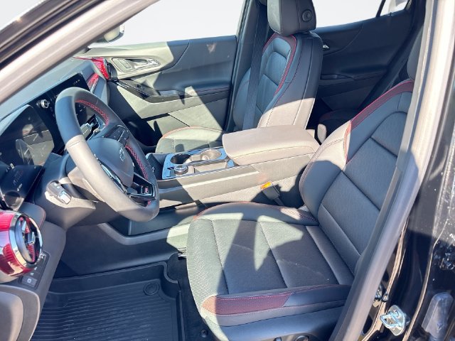 New 2027 Chevrolet Equinox RS w/ Convenience Package III FWD image 11