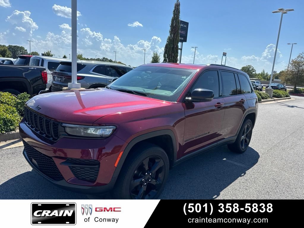 Used 2024 Jeep Grand Cherokee Altitude