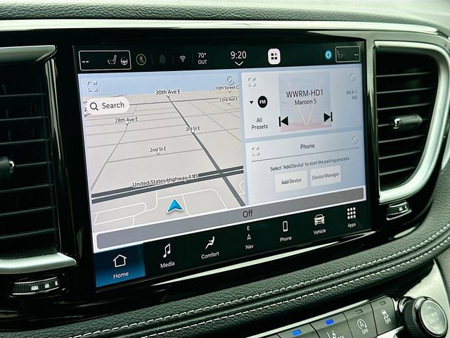 Used 2025 Chrysler Pacifica Limited w/ Uconnect Theater Family Group AWD/4WD image 15