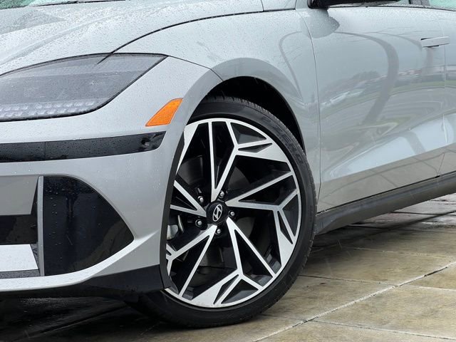 Certified 2024 Hyundai Ioniq 6 Limited image 2