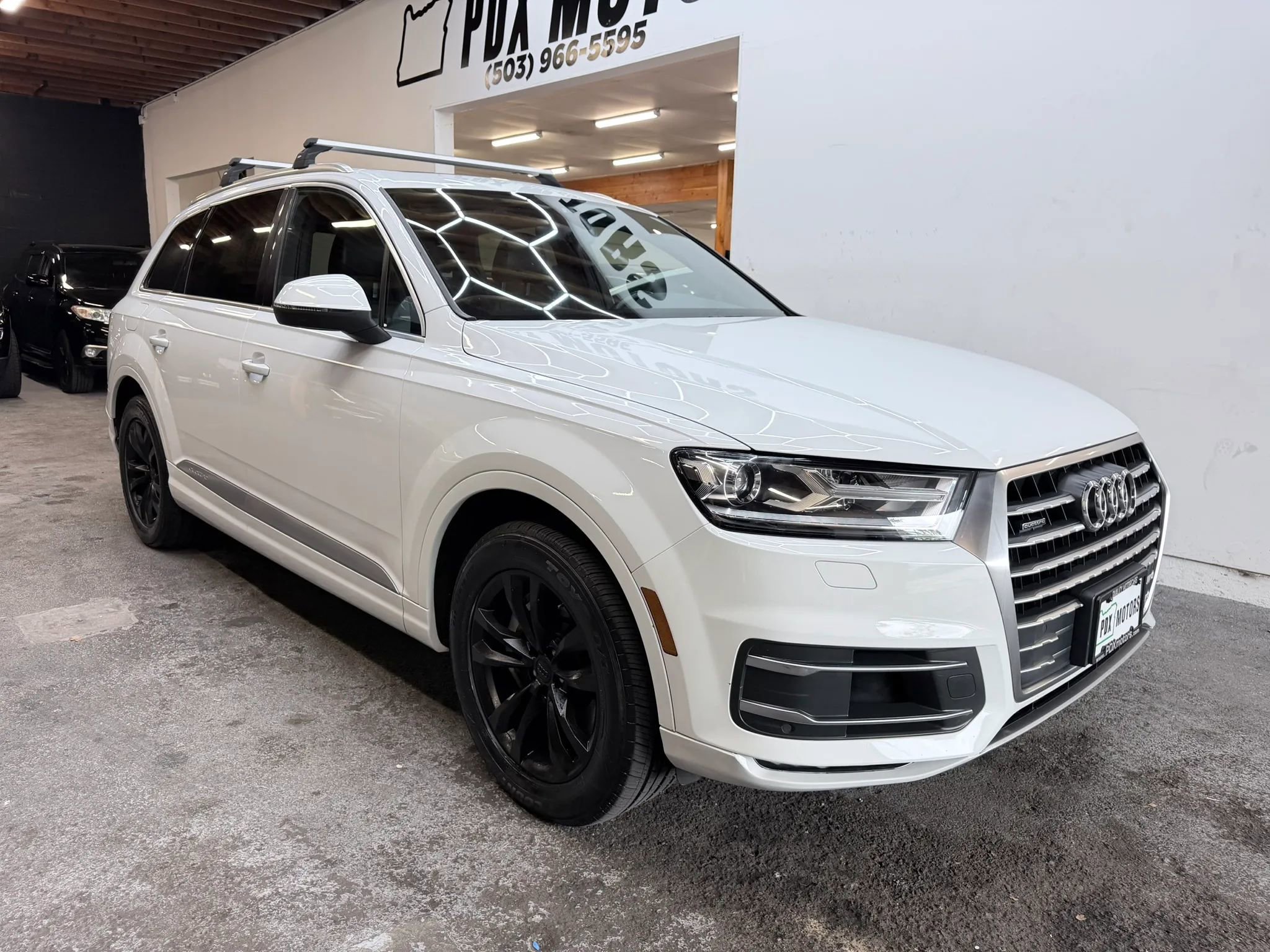 Used 2017 Audi Q7 3.0T Premium AWD/4WD image 2