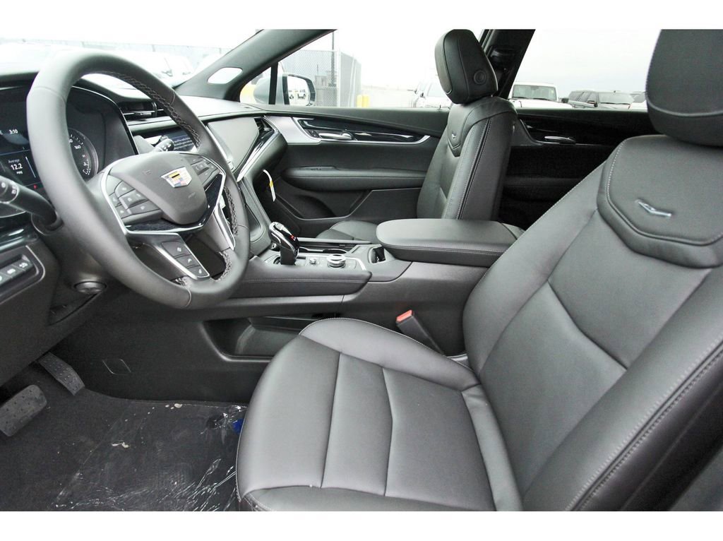 New 2026 Cadillac XT5 Premium Luxury image 6