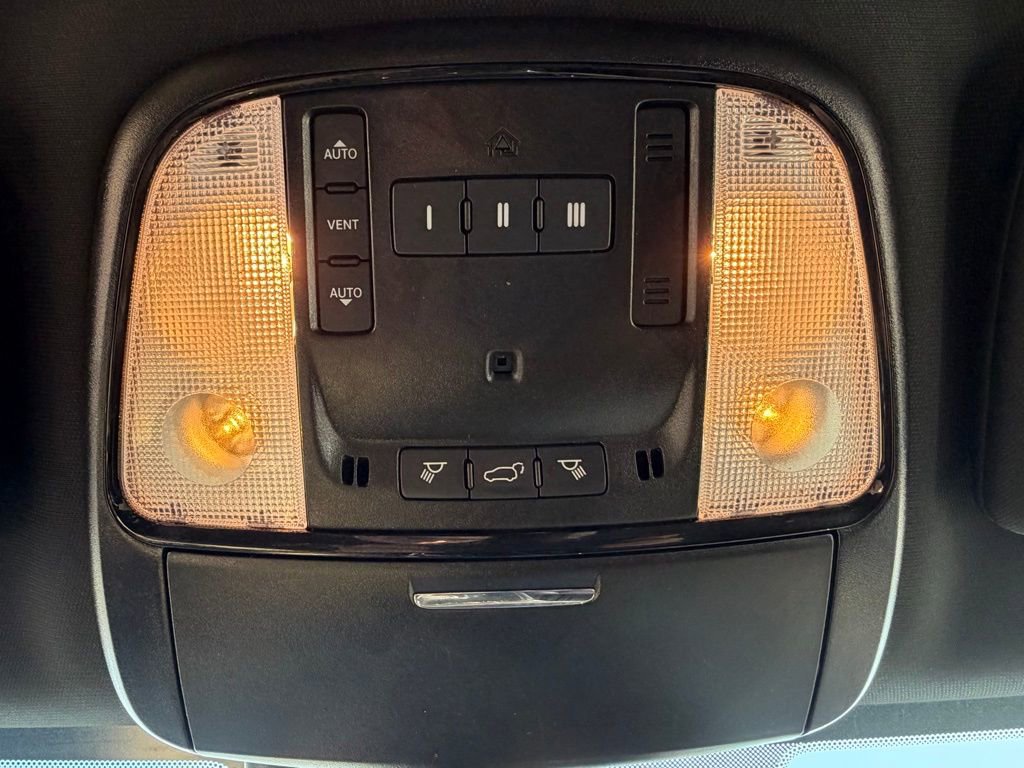 Used 2024 Dodge Durango R/T image 33