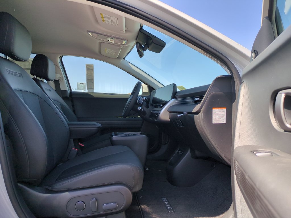 New 2026 Hyundai Ioniq 5 SEL RWD image 9