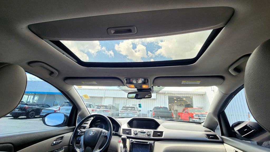 Used 2016 Honda Odyssey EX-L image 18
