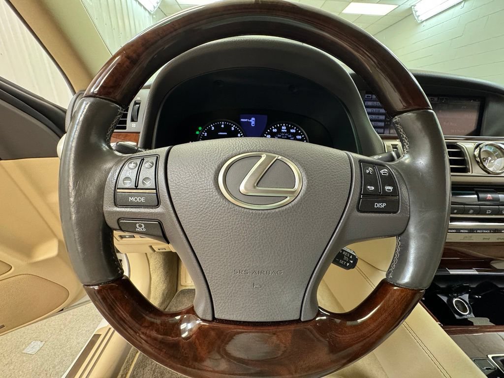 Used 2013 Lexus LS 460 AWD w/ Comfort Pkg image 43