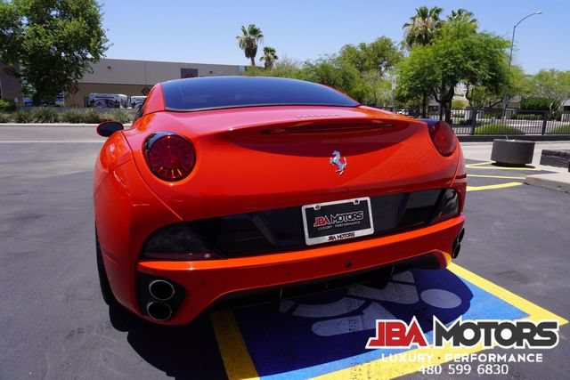 Used 2014 Ferrari California RWD image 55
