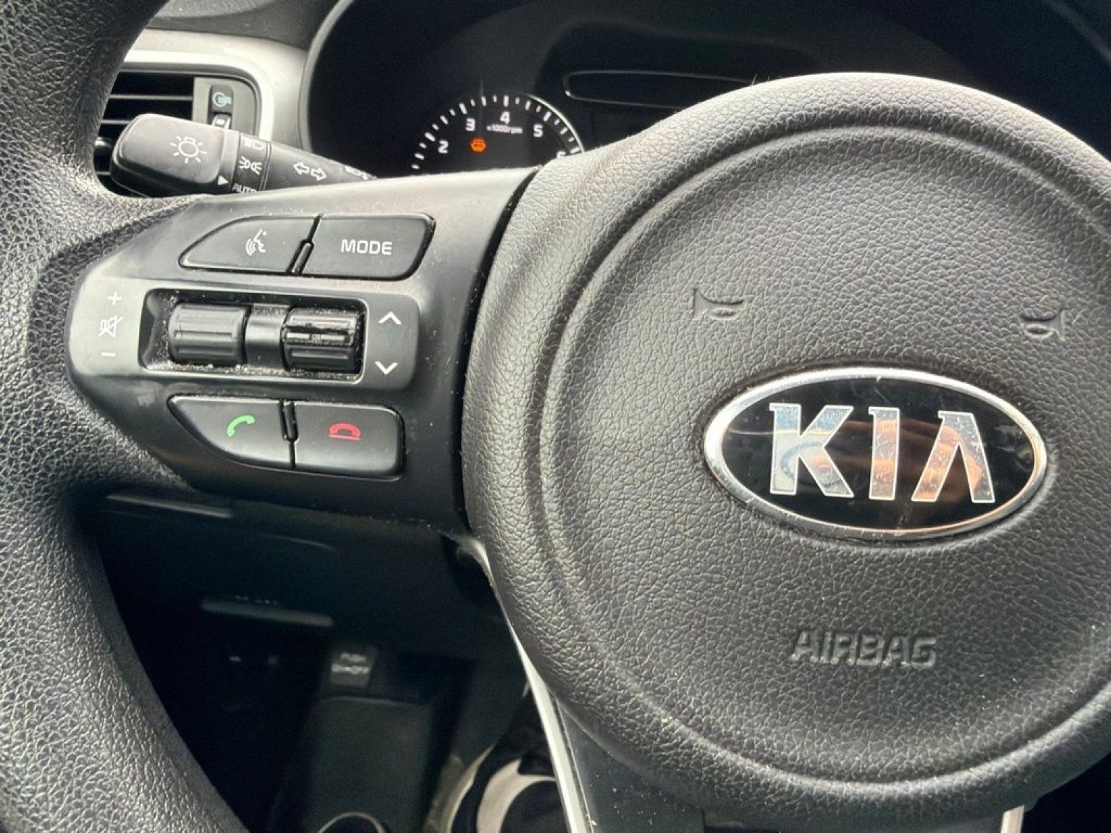 Used 2016 Kia Sorento FWD image 21
