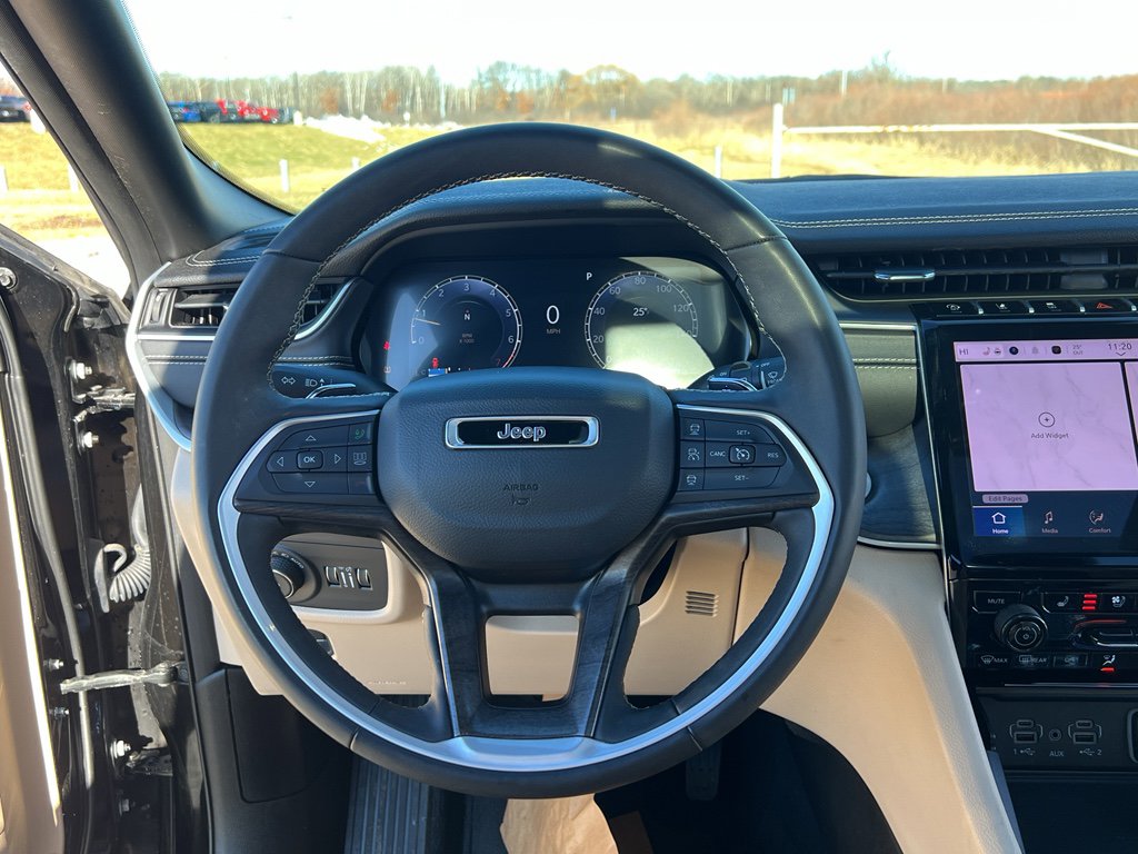 Used 2024 Jeep Grand Cherokee L Limited w/ Luxury Tech Group II image 31