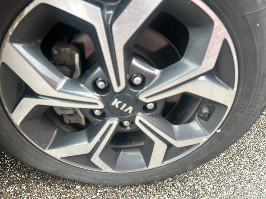 Used 2020 Kia Forte LXS image 3