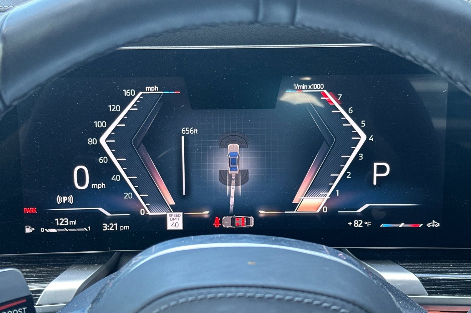 Certified 2025 BMW 740i w/ Premium Package image 34