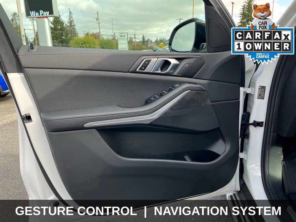 Used 2022 BMW X5 xDrive40i w/ Premium Package image 14