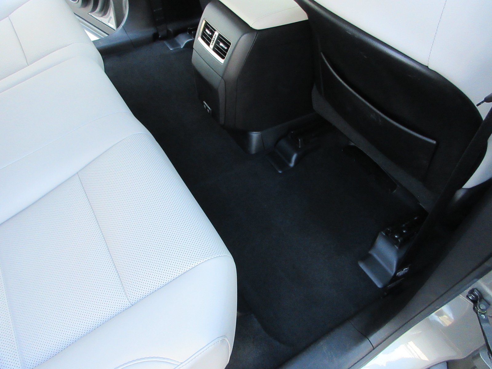Used 2022 Lexus RX 450h AWD w/ Premium Package image 20