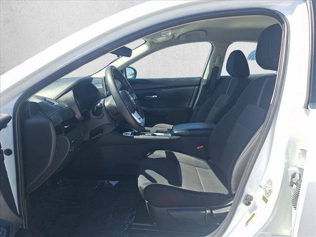 Used 2024 Nissan Sentra SV FWD image 14