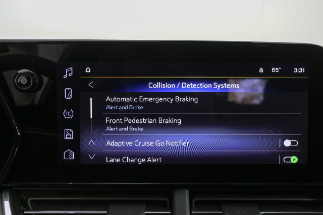 Used 2025 Chevrolet Trax LT w/ Driver Confidence Package FWD image 22