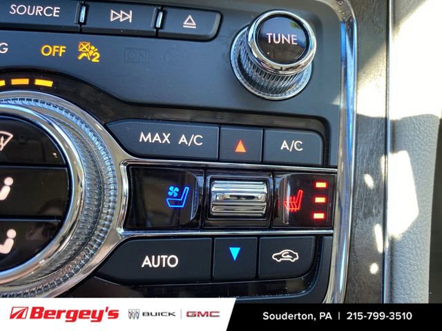 Used 2017 Lincoln Continental Reserve w/ Climate Package image 38