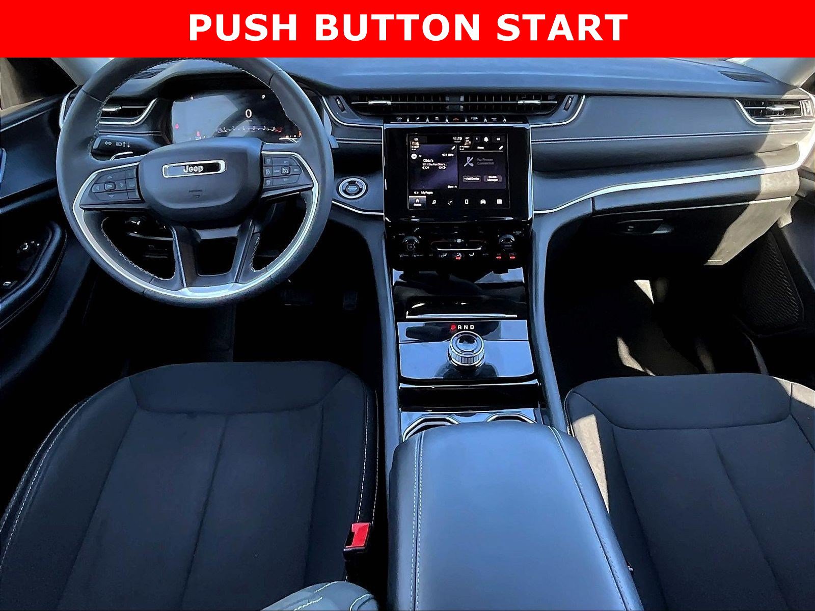 Used 2023 Jeep Grand Cherokee Laredo AWD/4WD image 7