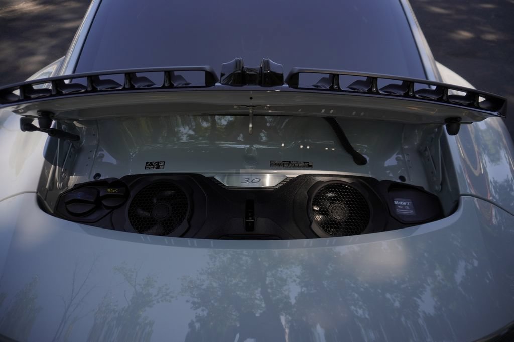 Used 2025 Porsche 911 Carrera T RWD image 41