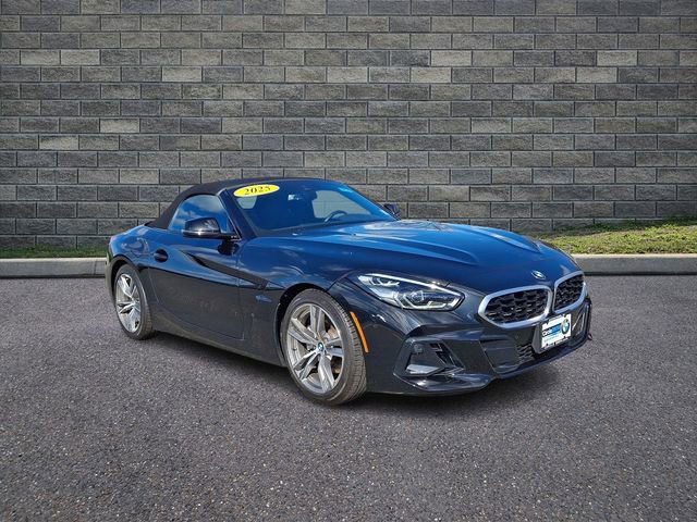 Used 2025 BMW Z4 sDrive30i image 2