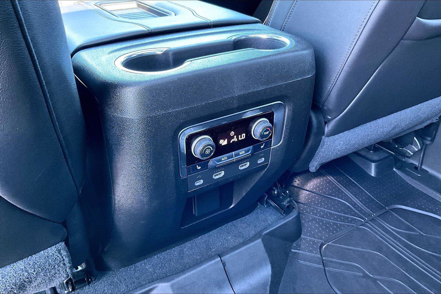 Used 2021 Chevrolet Tahoe High Country image 35