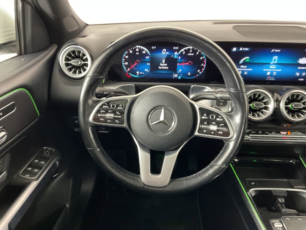 Used 2022 Mercedes-Benz GLB 250 4MATIC image 12