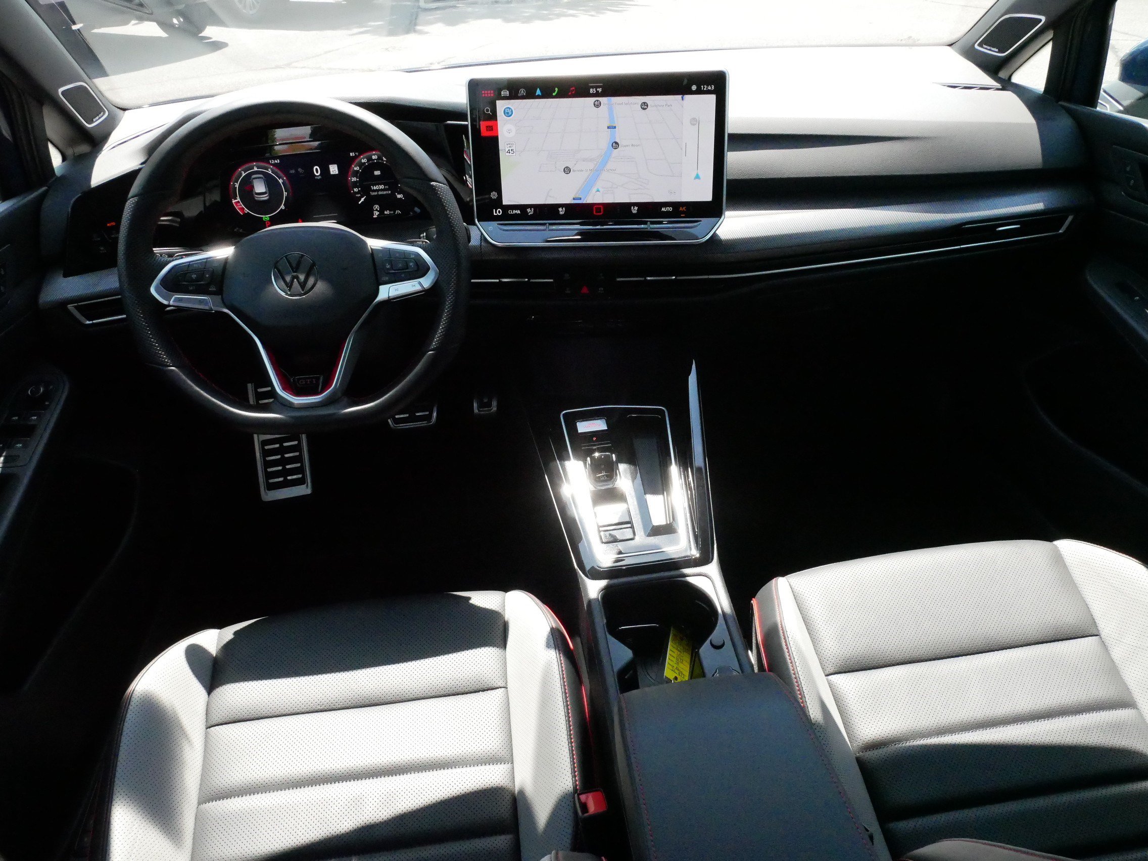 Certified 2025 Volkswagen GTI SE w/ SE Leather Seating Package FWD image 10