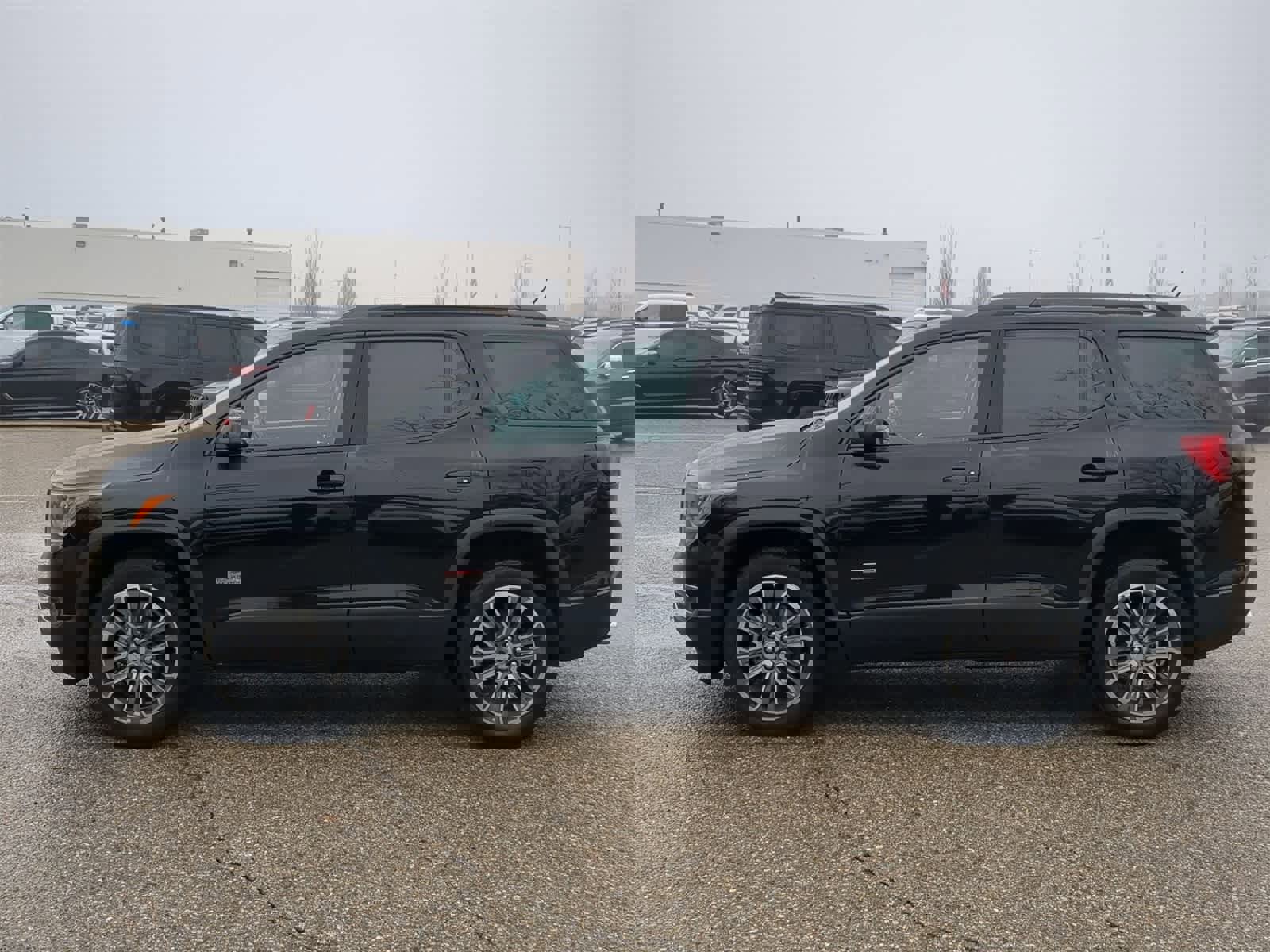 Used 2017 GMC Acadia SLT image 11