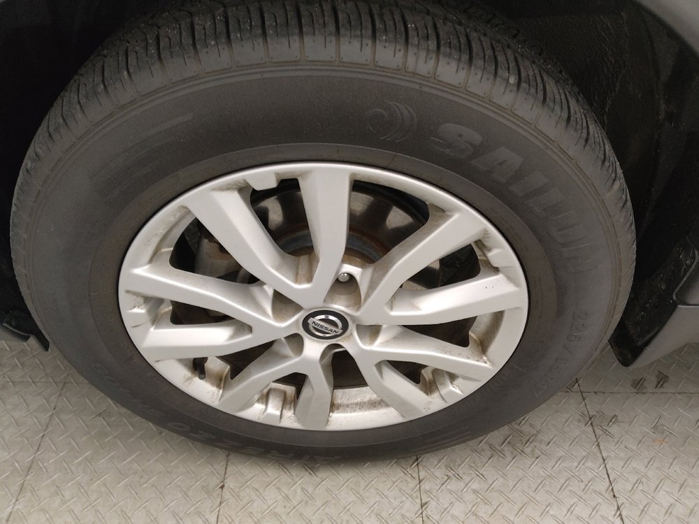 Used 2020 Nissan Rogue SV FWD image 31