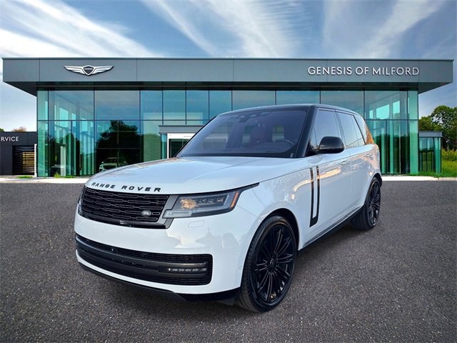 Used 2023 Land Rover Range Rover SE image 1