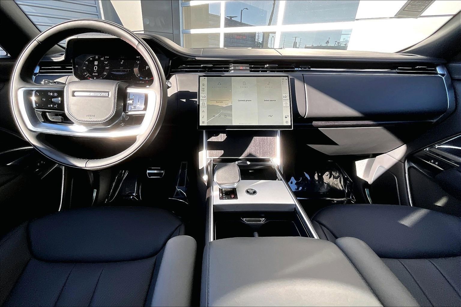 New 2026 Land Rover Range Rover SE image 5